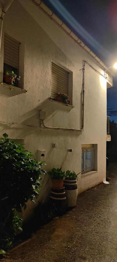 Casita Junto Al Rio En Un Entorno Natural Monforte De Lemos Esterno foto